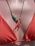 Collar con coral de cerámica y gold chain