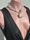 Collar concha cyprea y perlas