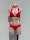 Bikini clasp dorados en rojo
