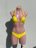 Amarillo clasps dorados bikini set