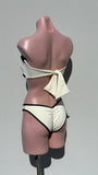 Bikini dactilar blanco y negro