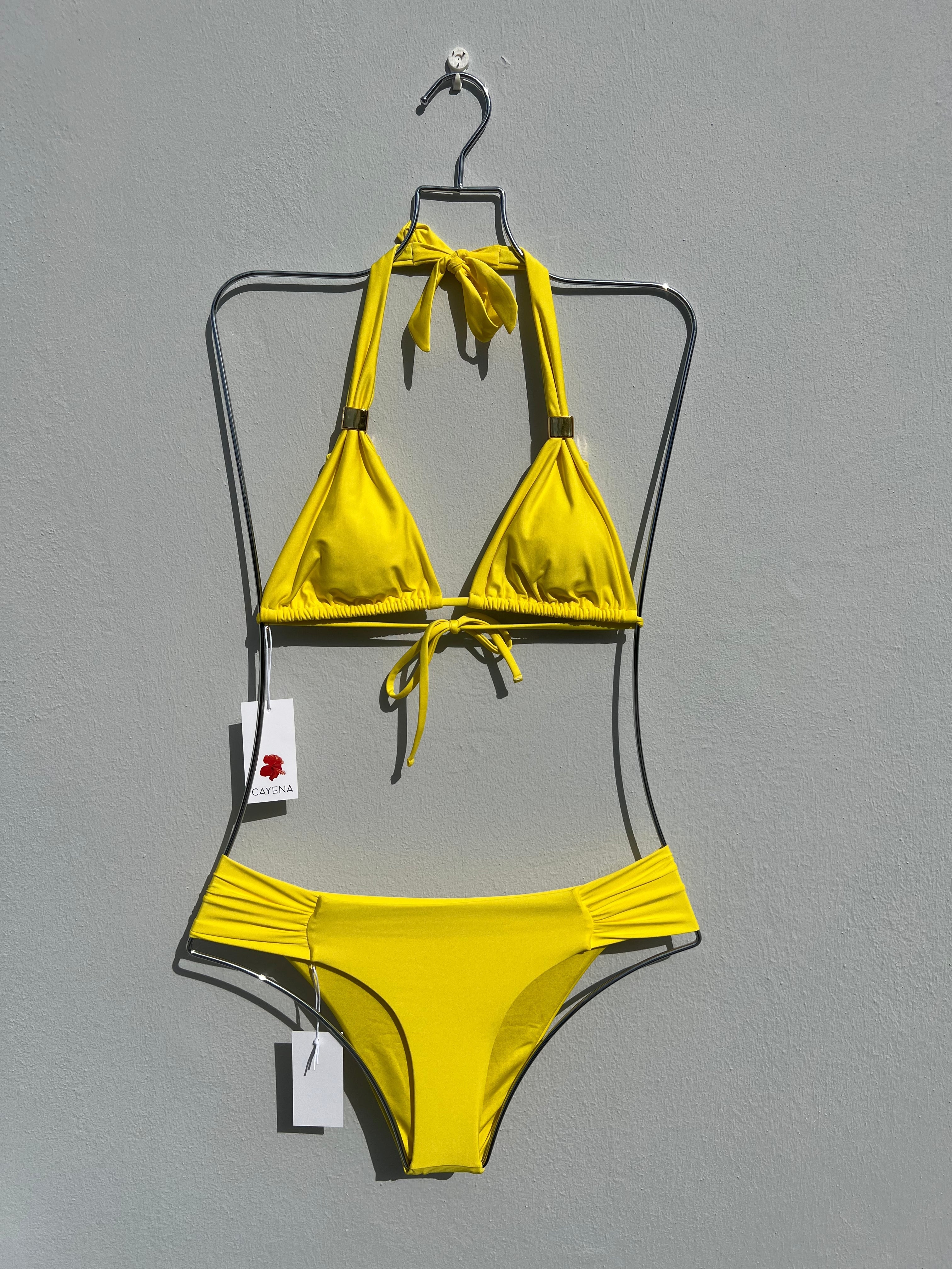 Amarillo clasps dorados bikini set